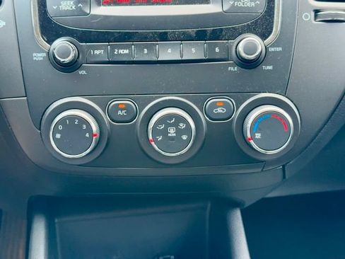 Used 2018 Kia Forte LX FWD image 20