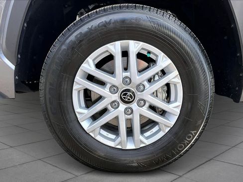 Used 2024 Toyota Tundra SR5 w/ SR5 Convenience Package image 11