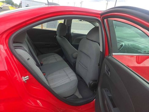 Used 2017 Chevrolet Sonic LT w/ Convenience Package FWD image 19