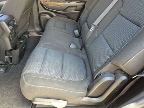 Used 2020 GMC Acadia SLE w/ Driver Convenience Package FWD image 20