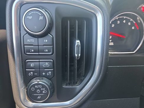 Used 2019 Chevrolet Silverado 1500 LTZ w/ LTZ Premium Package AWD/4WD image 19