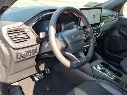 Used 2023 Ford Escape Active w/ Tech Pack #1 FWD image 18