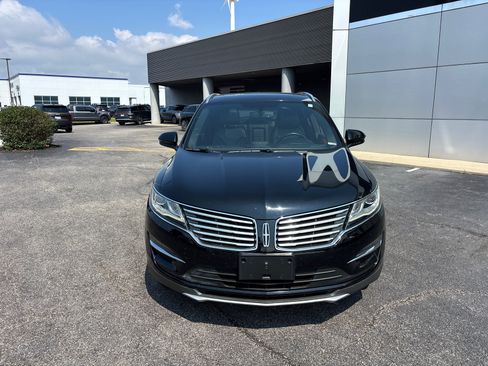 Used 2018 Lincoln MKC Select FWD image 2