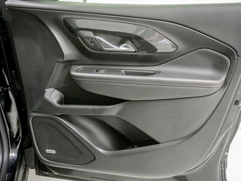 Used 2024 GMC Terrain AT4 w/ Infotainment Package II image 31