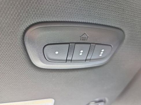 Used 2023 RAM 1500 Laramie image 28