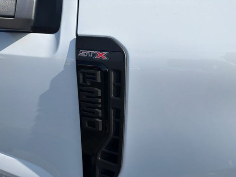 New 2026 Ford F350 Lariat w/ Black Appearance Package AWD/4WD image 5