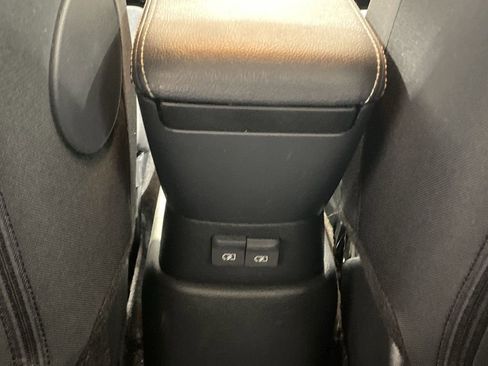 Used 2024 Nissan Kicks S image 22