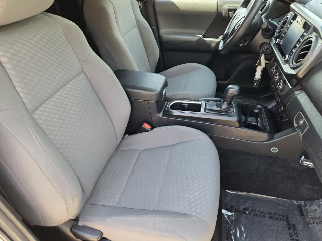 Used 2022 Toyota Tacoma SR RWD image 14
