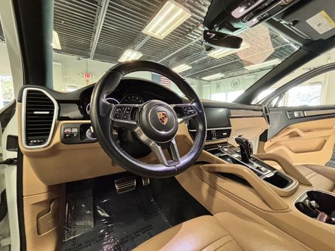 Used 2019 Porsche Cayenne S AWD/4WD image 10