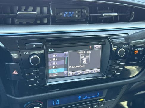 Used 2014 Toyota Corolla S image 21