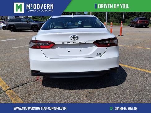 Used 2023 Toyota Camry LE AWD/4WD image 5