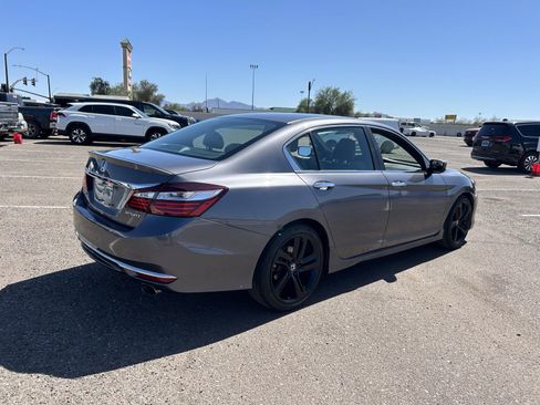 Used 2016 Honda Accord Sport image 4