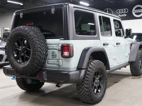 Used 2024 Jeep Wrangler Unlimited AWD/4WD image 5