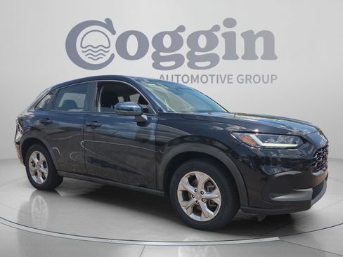 Used 2023 Honda HR-V LX image 7