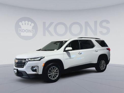 Used 2023 Chevrolet Traverse LT w/ LPO, Floor Liner Package AWD/4WD image 5