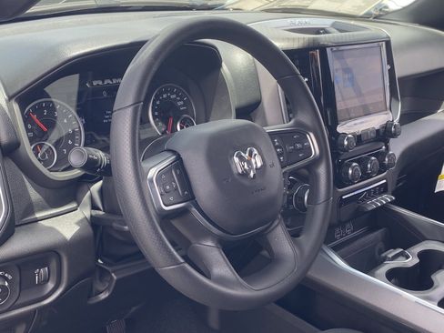 New 2026 RAM 1500 Express AWD/4WD image 17