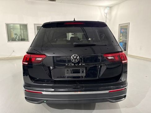 Used 2023 Volkswagen Tiguan S FWD image 8