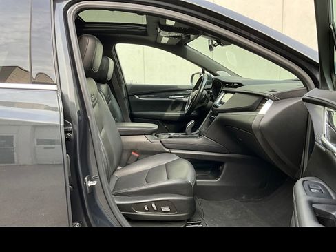 Certified 2022 Cadillac XT5 Premium Luxury AWD/4WD image 6