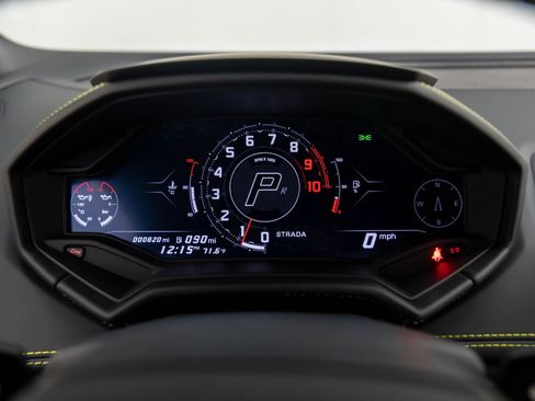 Used 2024 Lamborghini Huracan Sterrato AWD/4WD image 21