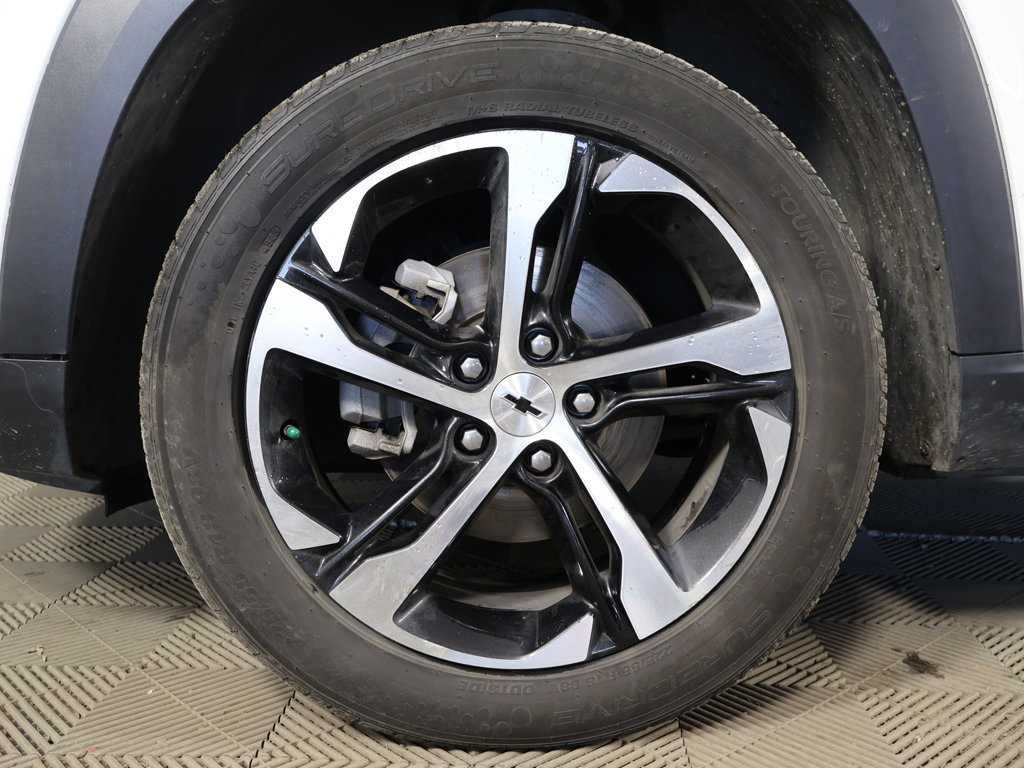 Used 2025 Chevrolet Trax RS w/ Driver Confidence Package FWD image 18