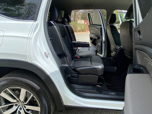 Used 2021 Volkswagen Atlas SE image 59