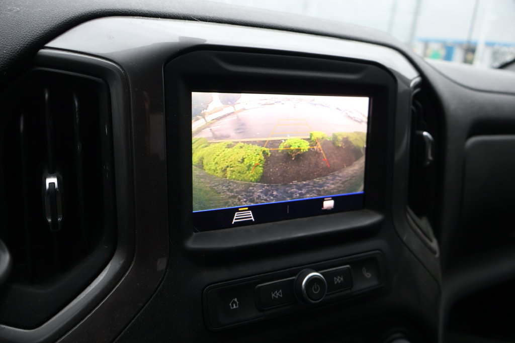 Used 2020 Chevrolet Silverado 1500 Custom Trail Boss w/ Custom Convenience Package AWD/4WD image 23