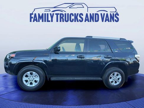 Used 2024 Toyota 4Runner SR5 image 5