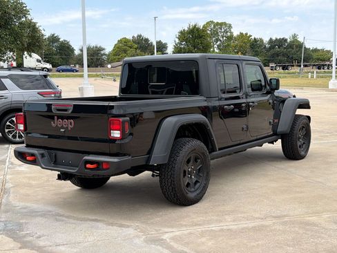 Used 2022 Jeep Gladiator Mojave w/ Trailer Tow Package AWD/4WD image 9