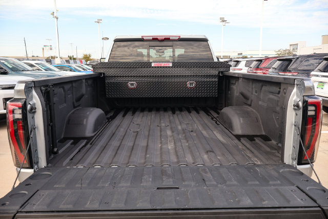 Used 2025 GMC Sierra 3500 AT4 w/ AT4 Premium Plus Package AWD/4WD image 7