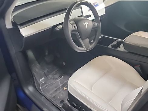 Used 2023 Tesla Model Y Long Range image 6