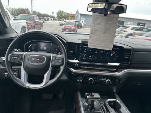 Used 2023 GMC Sierra 1500 Elevation w/ X31 Off-Road Package image 10
