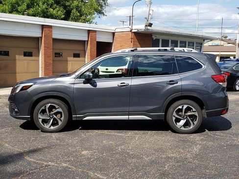 Used 2022 Subaru Forester Touring w/ Popular Package #2 AWD/4WD image 2