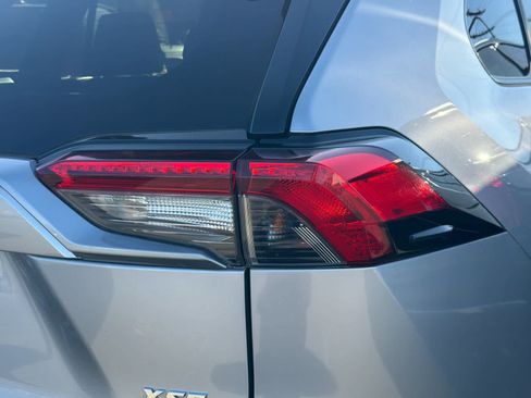 Used 2019 Toyota RAV4 XSE w/ XSE Weather Package AWD/4WD image 17