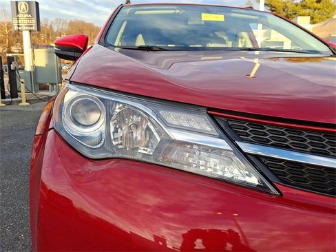 Used 2015 Toyota RAV4 XLE image 9