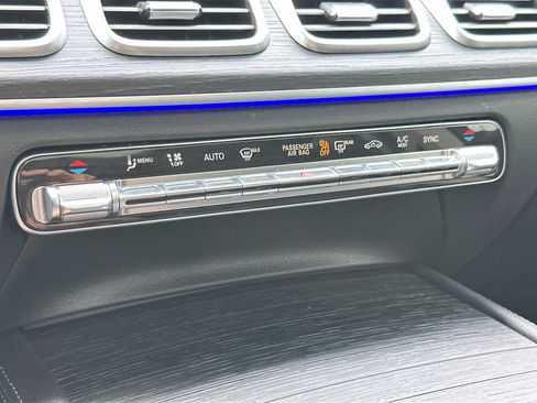 Certified 2025 Mercedes-Benz GLE 580 4MATIC image 16