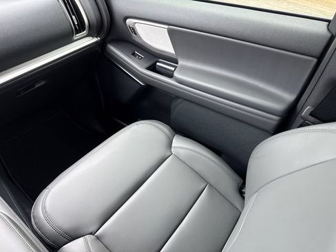 New 2026 Ford Expedition Active RWD image 15