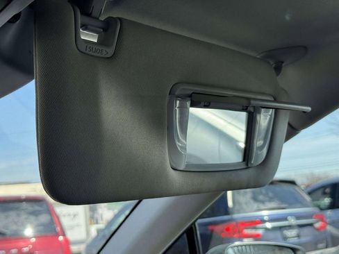 Used 2024 Subaru Outback Premium image 8