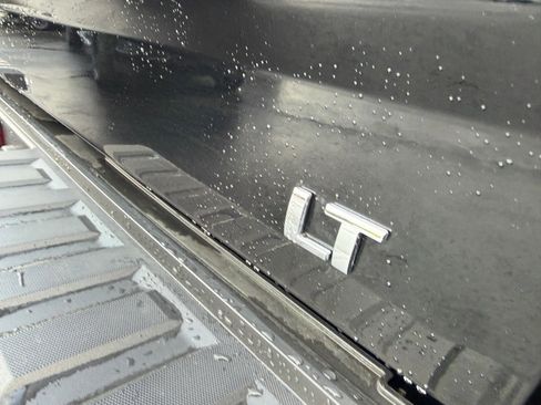 Used 2018 Chevrolet Silverado 1500 LT w/ All Star Edition image 15