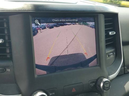 Used 2019 RAM 1500 Big Horn AWD/4WD image 25