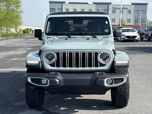 Used 2024 Jeep Wrangler Unlimited Sahara AWD/4WD image 28