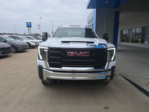 Used 2024 GMC Sierra 2500 Pro image 4