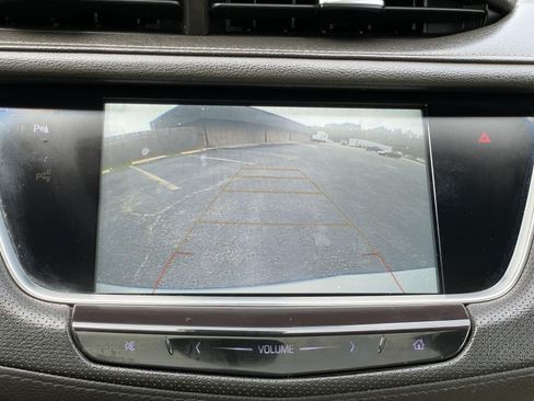 Used 2018 Cadillac XT5 Premium Luxury FWD image 25