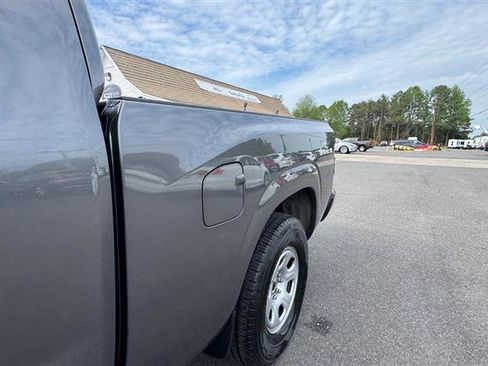Used 2022 Nissan Frontier S image 18