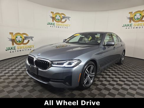 Used 2022 BMW 530i xDrive 530i xDrive w/ Executive Package image 3