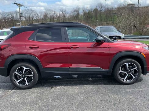 Certified 2023 Chevrolet TrailBlazer RS w/ Technology Package image 9