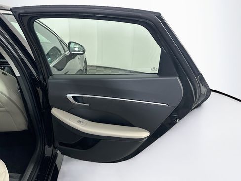 Used 2025 Hyundai Sonata SEL FWD image 30