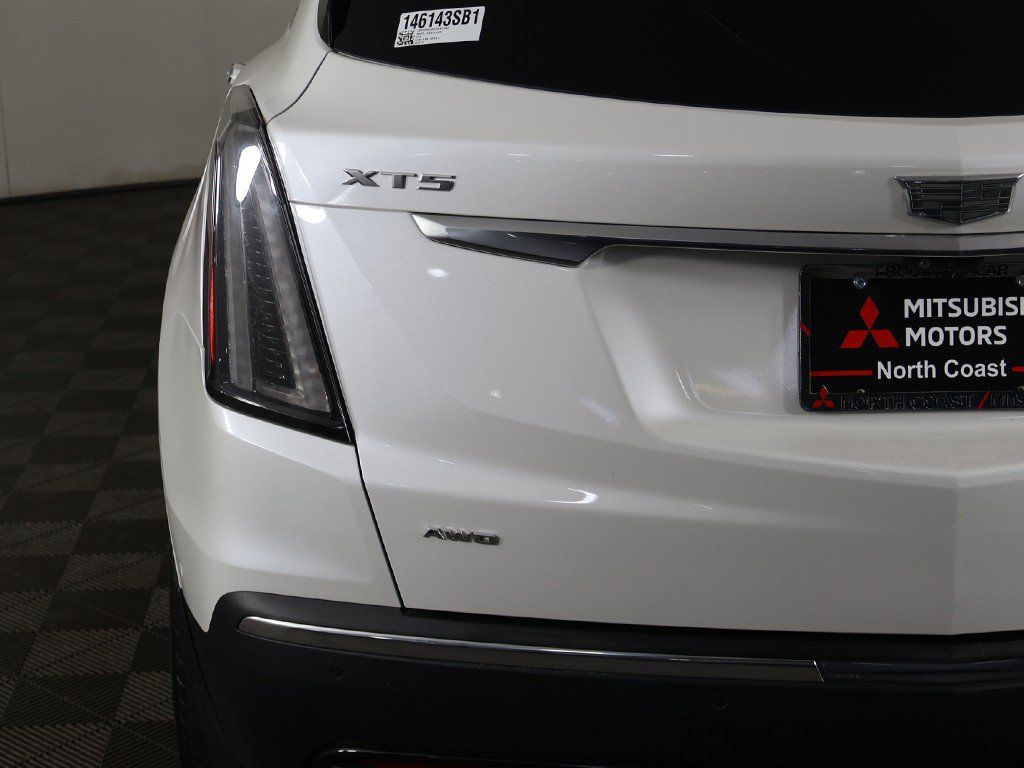 Used 2023 Cadillac XT5 Sportv w/ Technology Package AWD/4WD image 18