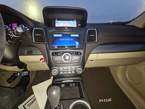 Used 2017 Acura RDX w/ Technology Package image 12
