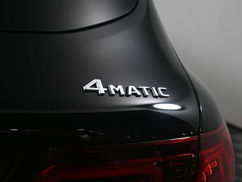Used 2022 Mercedes-Benz GLC 300 4MATIC image 41
