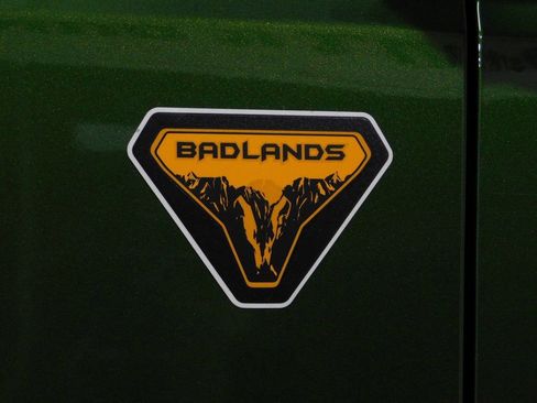 Used 2024 Ford Bronco Badlands image 27